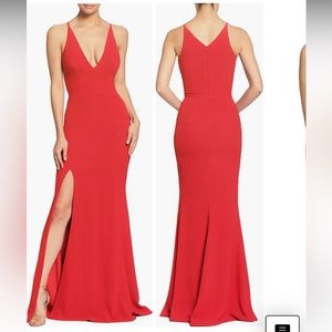 Dress The Population Iris Slit Crepe Gown in Red Size Medium
